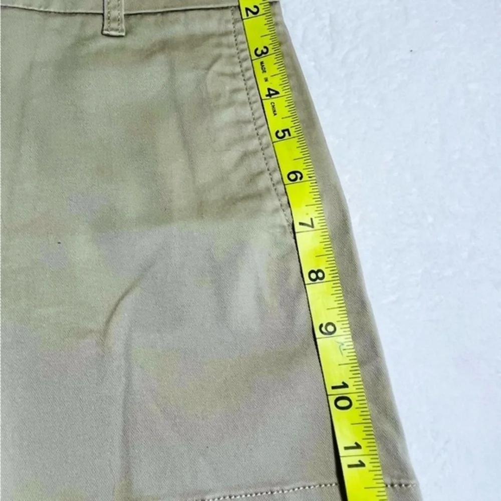 J. Crew Beige Women’s Short Sz‎ 2